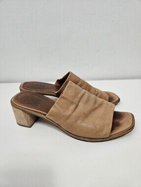 Coclico Jacque Leather Mule Sandals Heel Size 39 EUR / 8 US Slip-on Block Heel